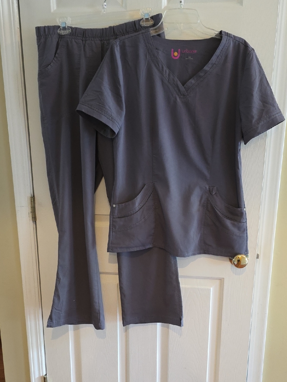 Urbane Women's Gray V‑Neck Scrub Set - Two Pocket Top & Elastic Waist Pants